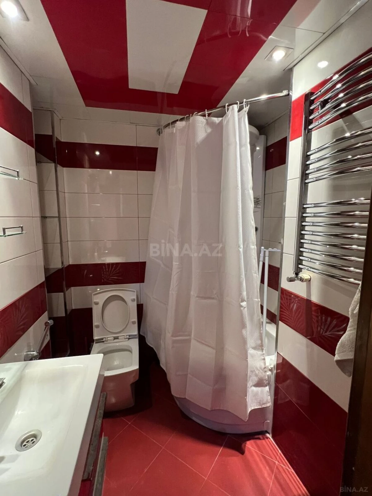 Satılır 3 otaqlı mənzil 82 m²