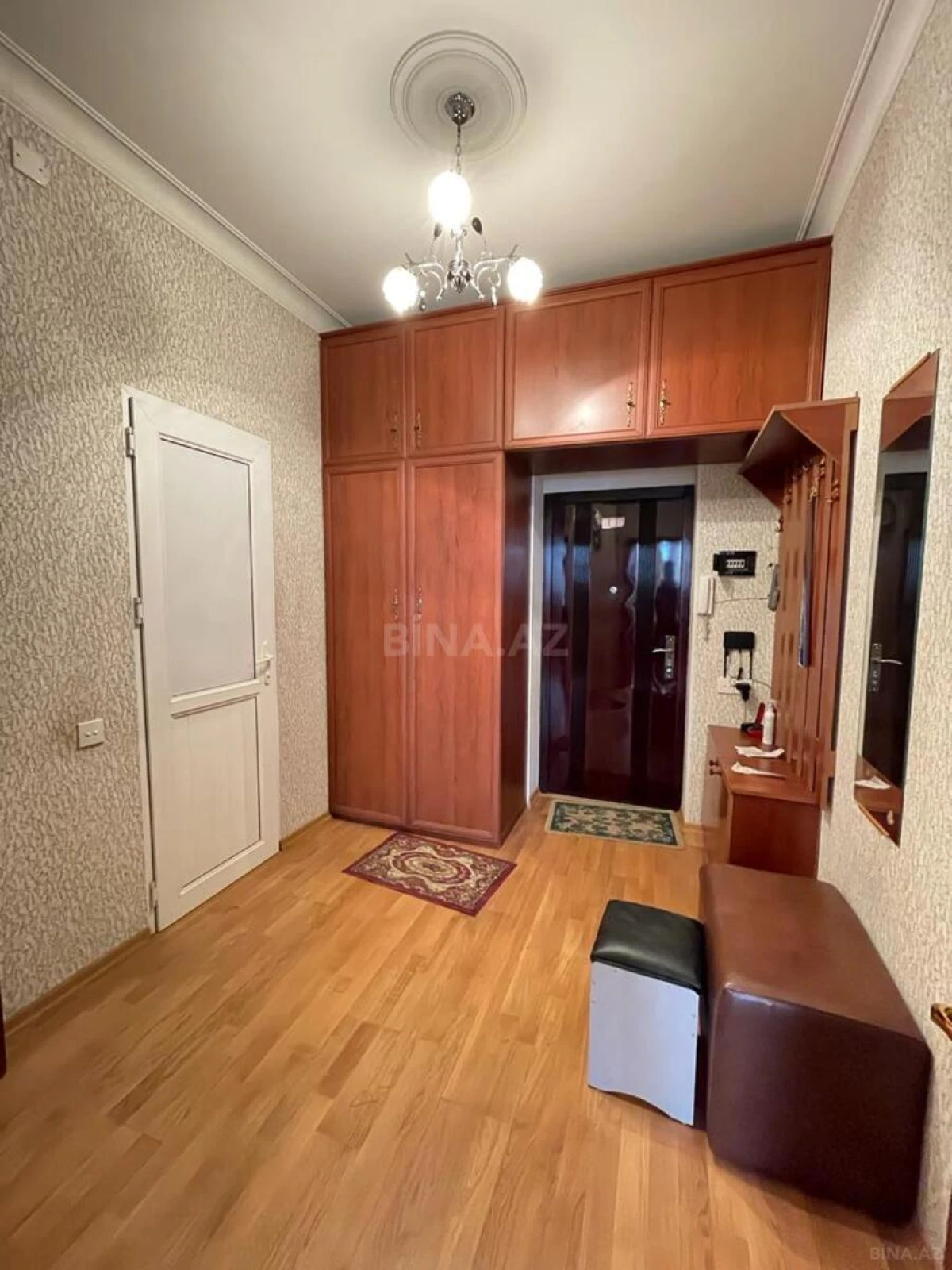 Satılır 2 otaqlı mənzil 51 m²