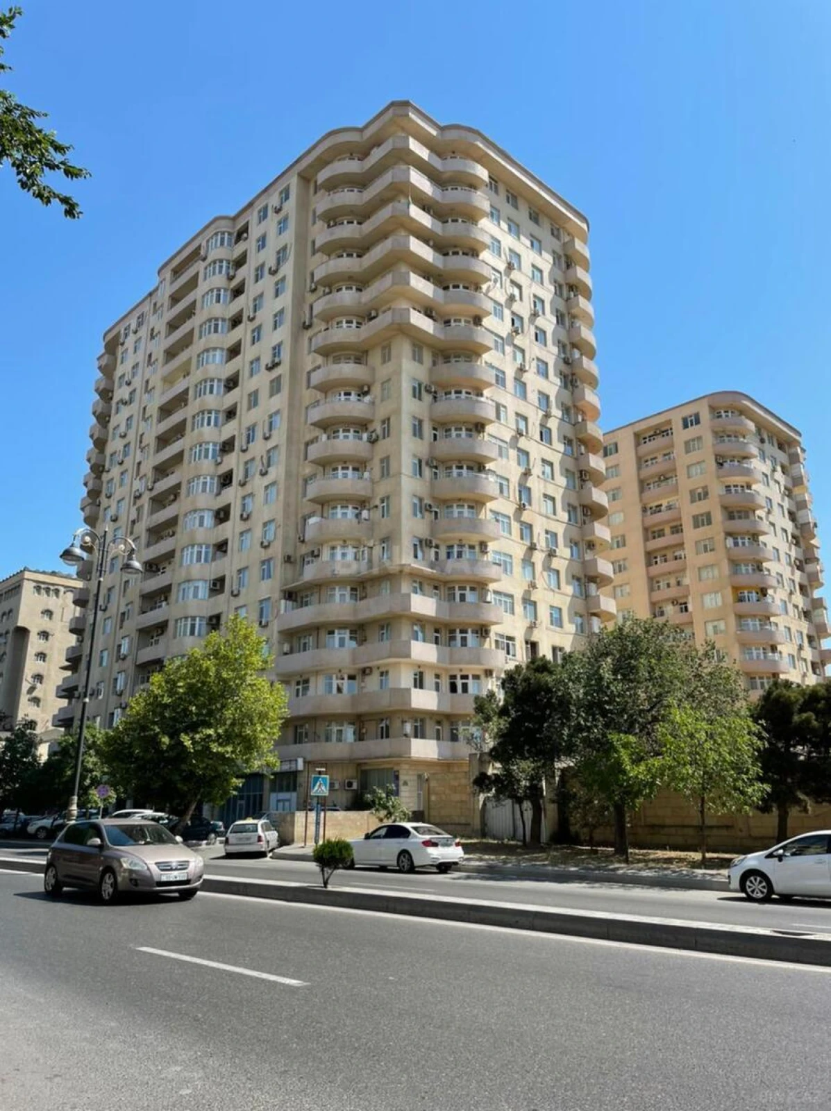 Satılır 2 otaqlı mənzil 51 m²