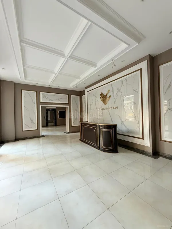 Satılır 4 otaqlı mənzil 143 m²