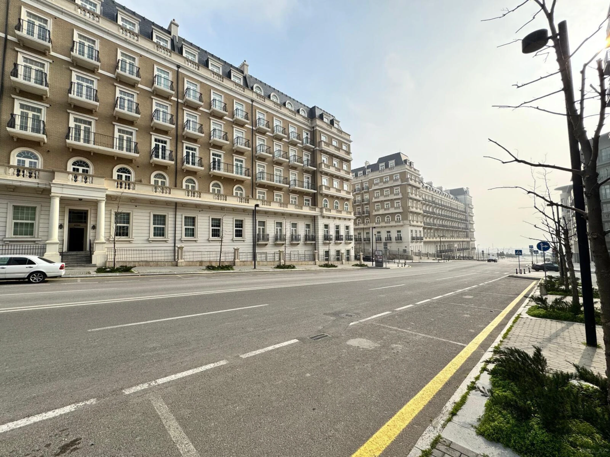 Satılır 4 otaqlı mənzil 132 m²