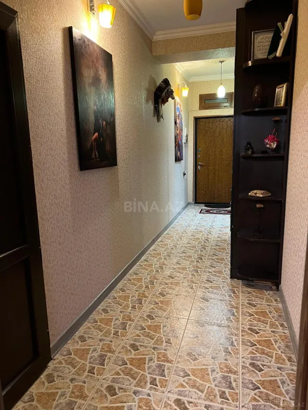 Satılır 2 otaqlı mənzil 85 m²