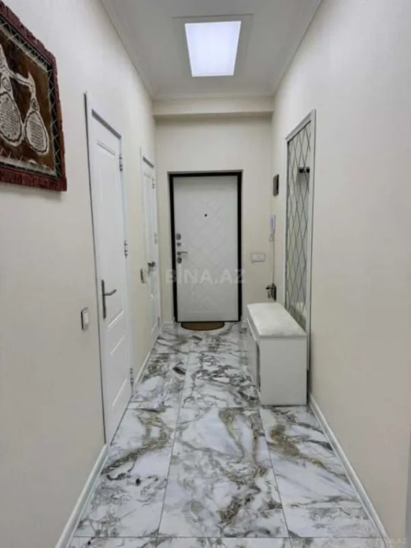 Kirayə verilir 3 otaqlı mənzil 110 m²