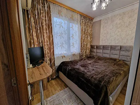 Satılır 2 otaqlı mənzil 44 m²