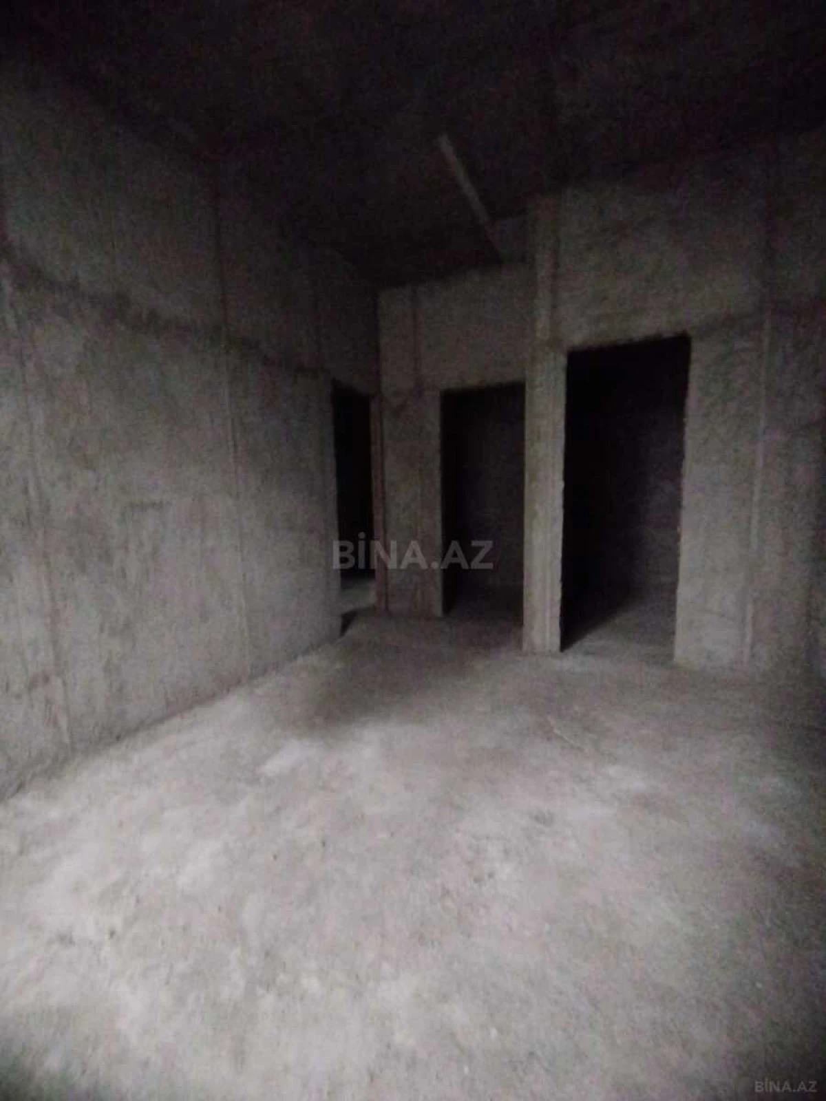 Satılır 4 otaqlı mənzil 149 m²