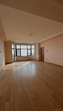 Satılır 3 otaqlı mənzil 150 m²