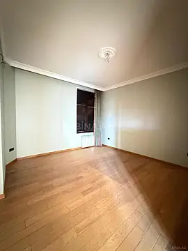 Satılır 3 otaqlı mənzil 150 m²