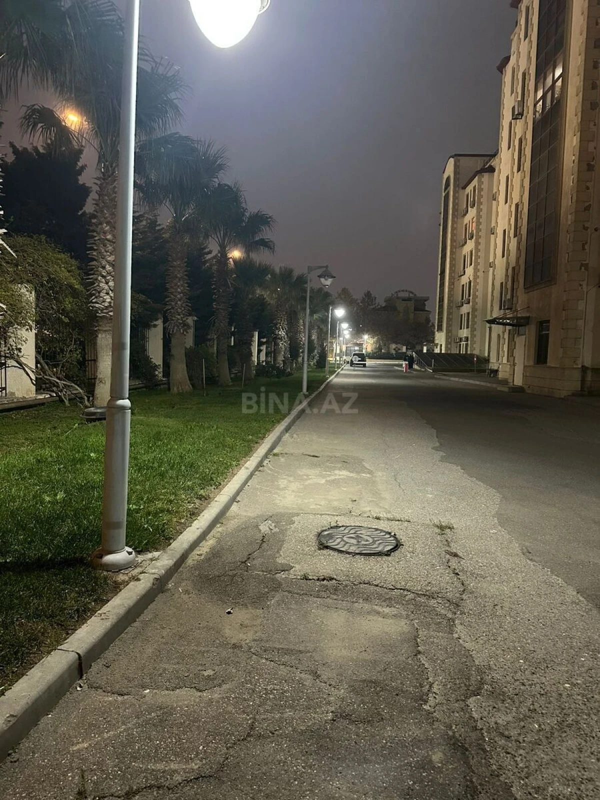 Satılır 2 otaqlı mənzil 100 m²