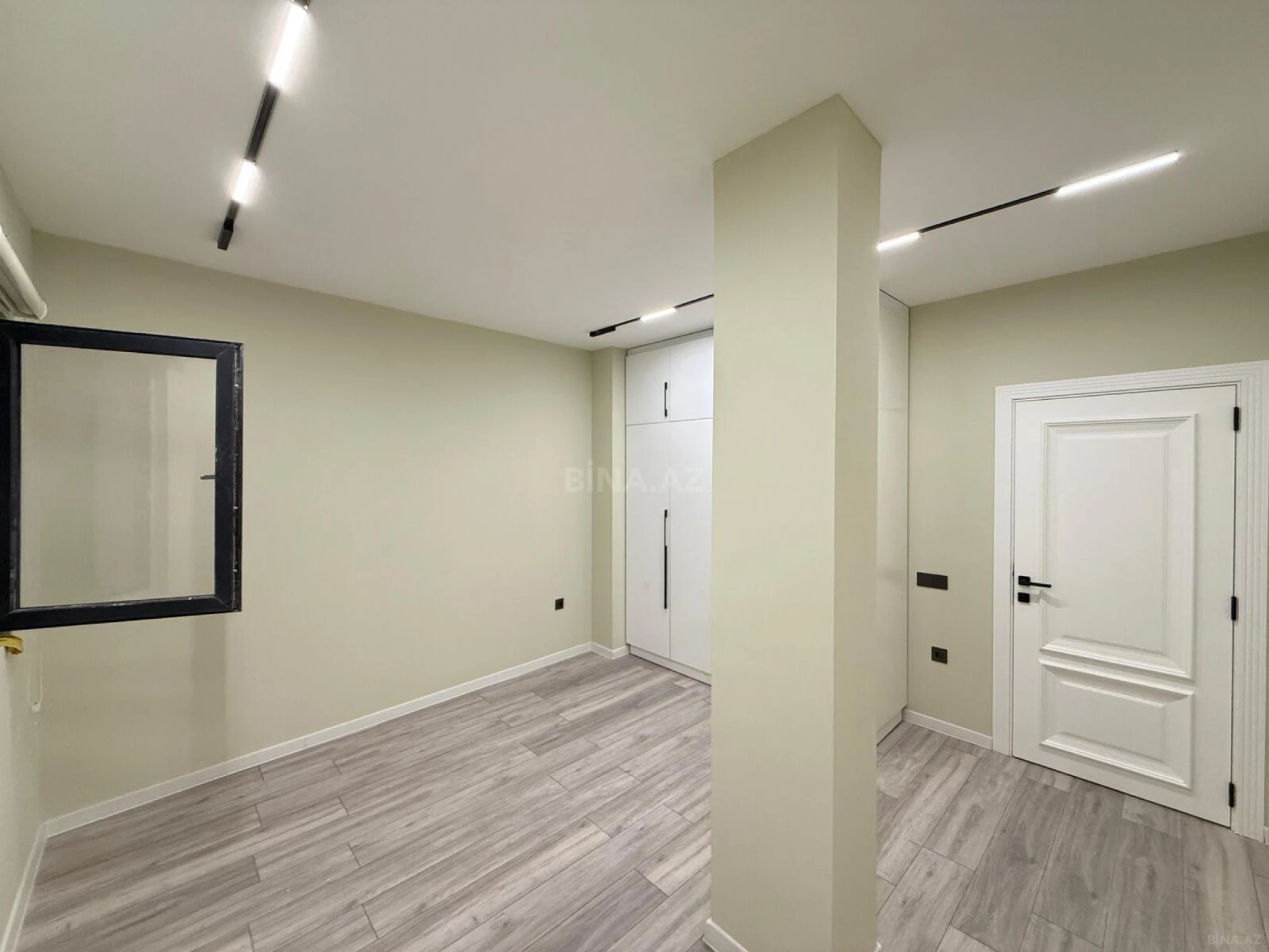 Satılır 3 otaqlı mənzil 105 m²