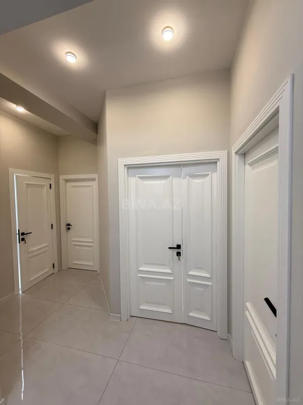 Satılır 3 otaqlı mənzil 105 m²