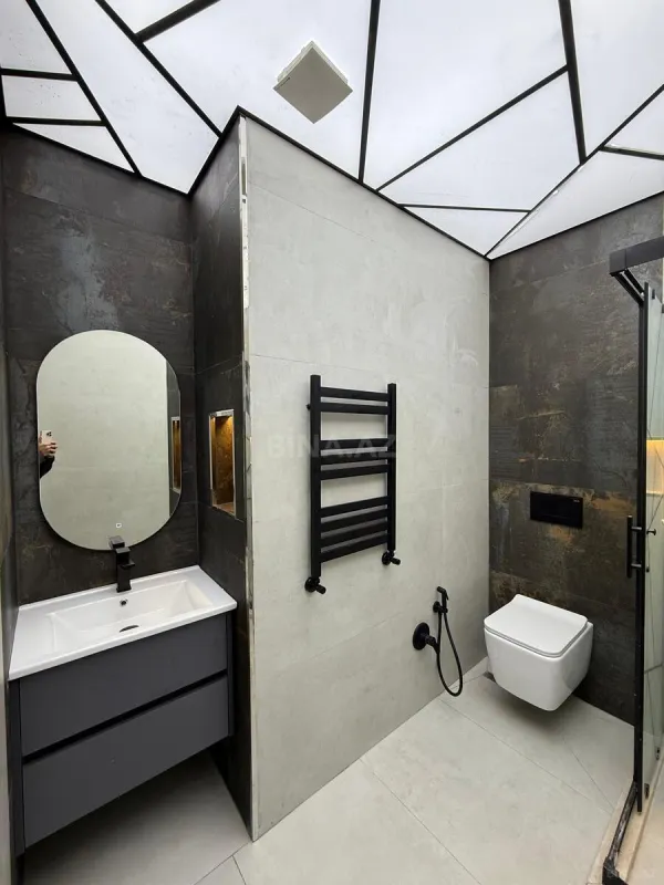 Satılır 3 otaqlı mənzil 105 m²