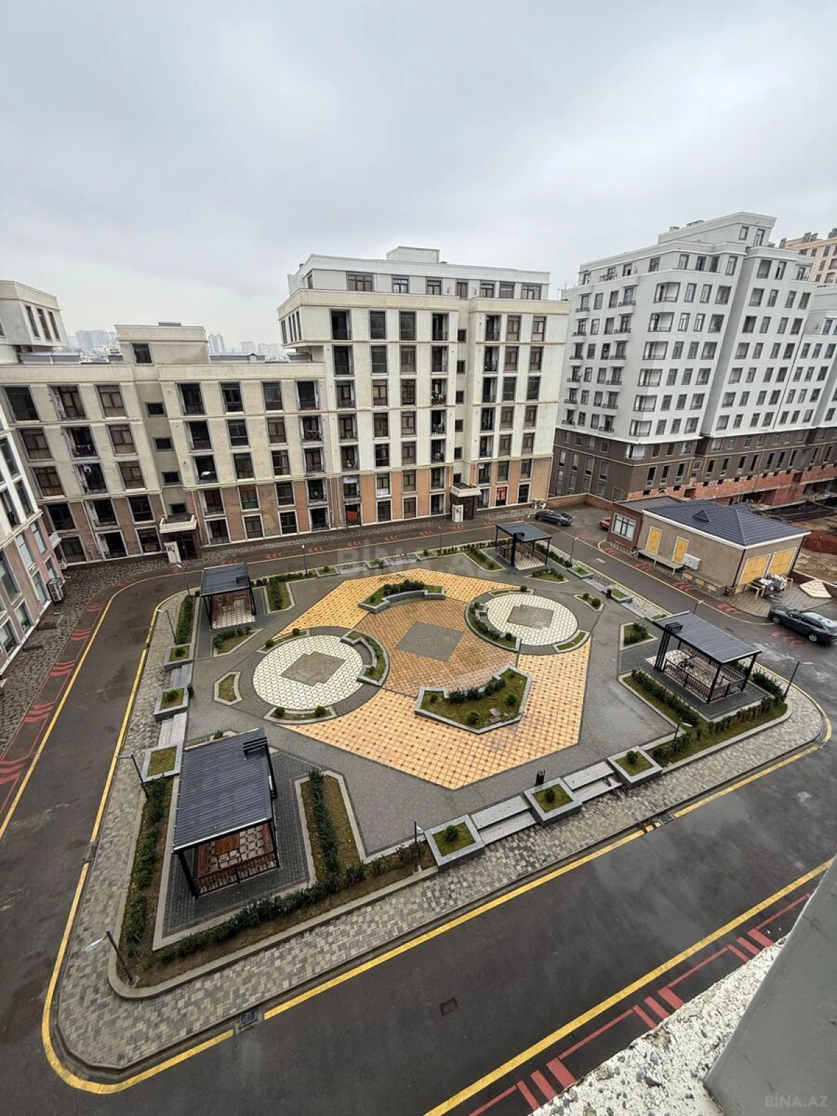 Satılır 3 otaqlı mənzil 105 m²