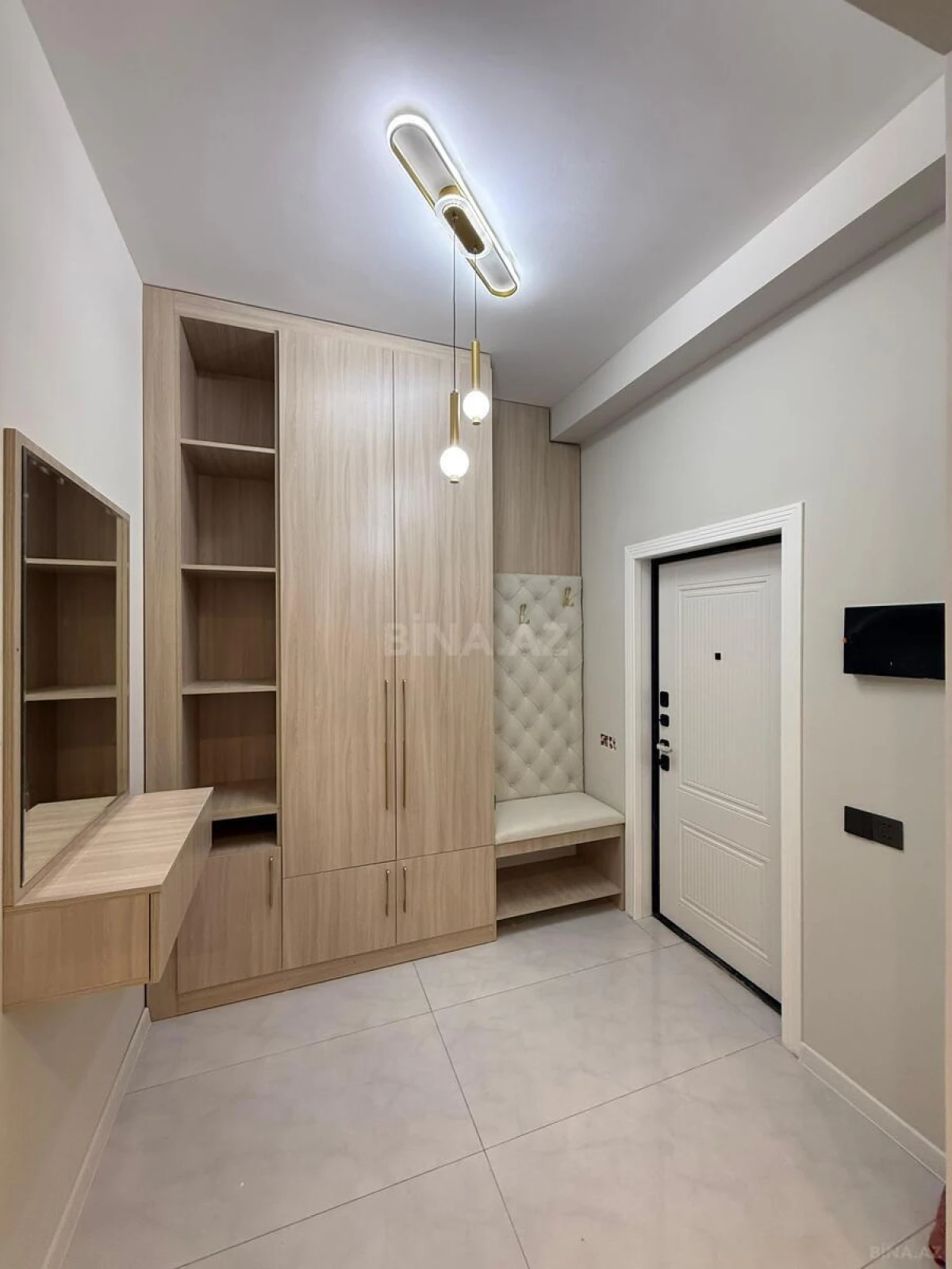 Satılır 3 otaqlı mənzil 105 m²
