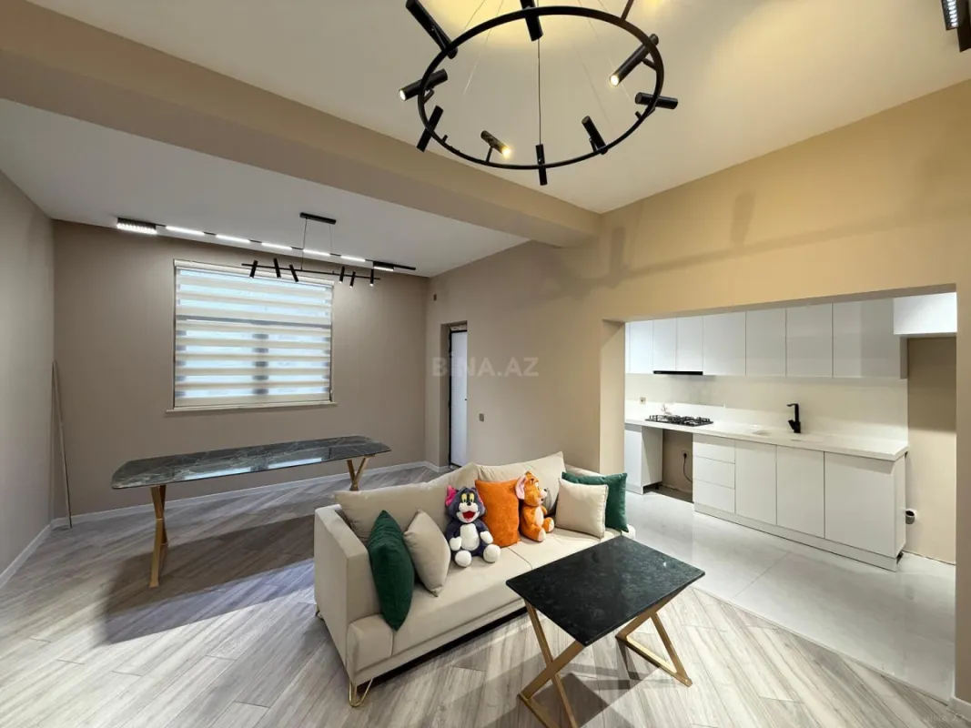 Satılır 3 otaqlı mənzil 105 m²