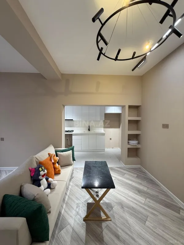 Satılır 3 otaqlı mənzil 105 m²