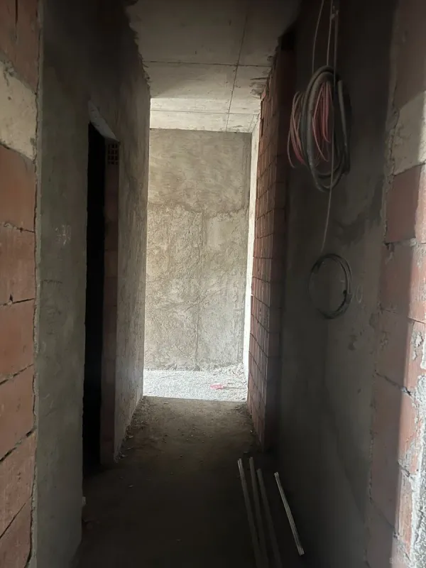 Satılır 2 otaqlı mənzil 67 m²