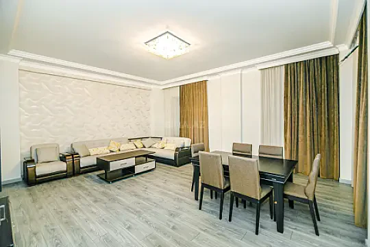 Kirayə verilir 3 otaqlı mənzil 120 m² — Bakı 3 otaq 120.00 m²