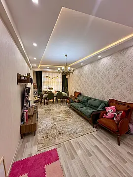 Satılır 2 otaqlı mənzil 80 m²