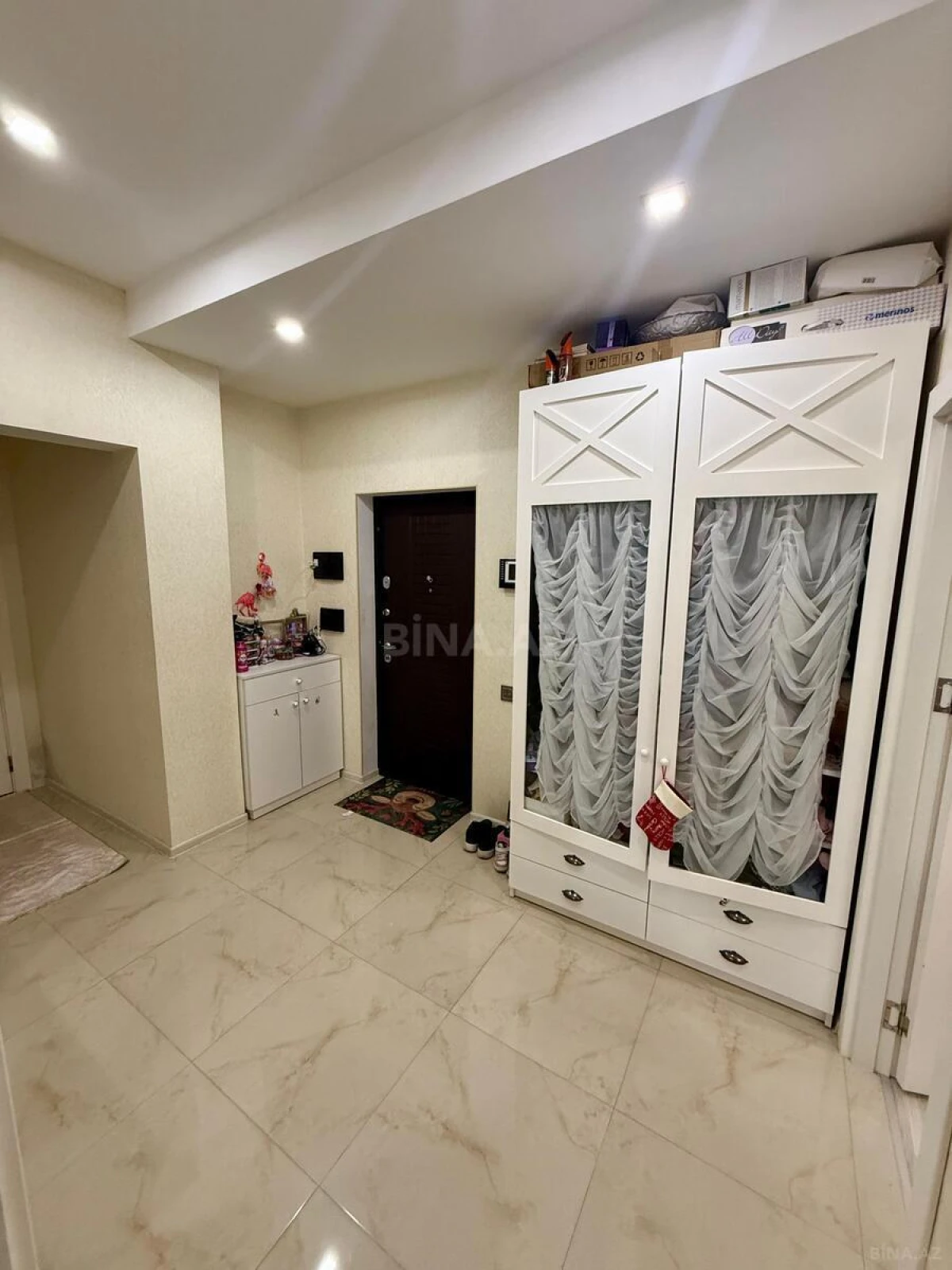 Satılır 2 otaqlı mənzil 80 m²