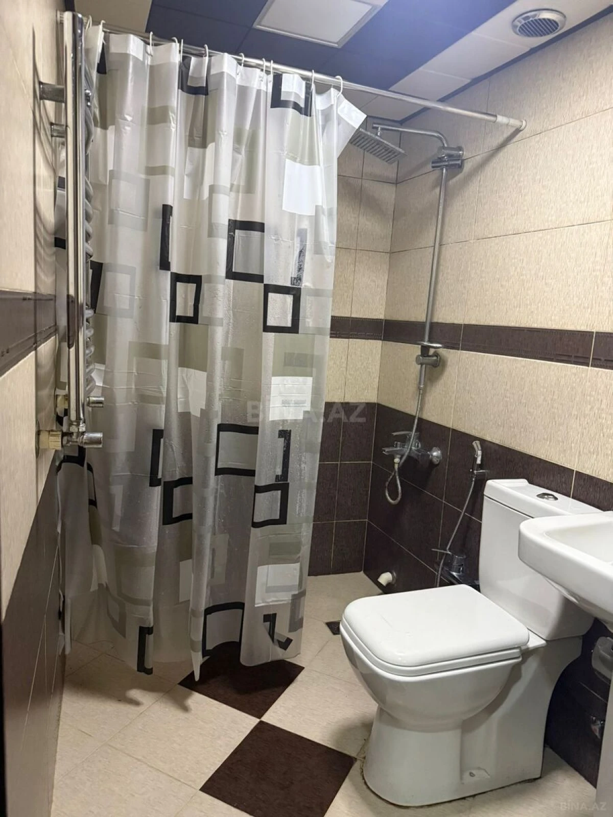 Satılır 2 otaqlı mənzil 70 m²