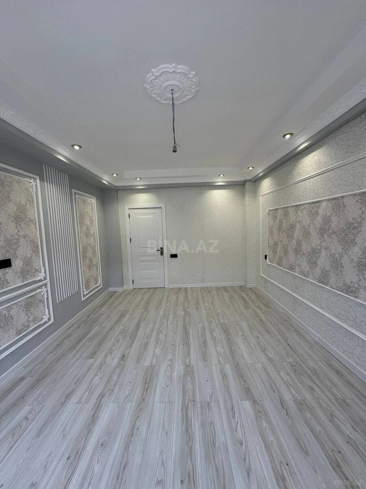 Satılır 3 otaqlı mənzil 83 m²