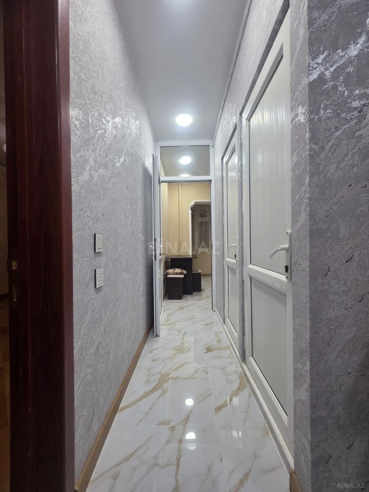 Satılır 2 otaqlı mənzil 65 m²