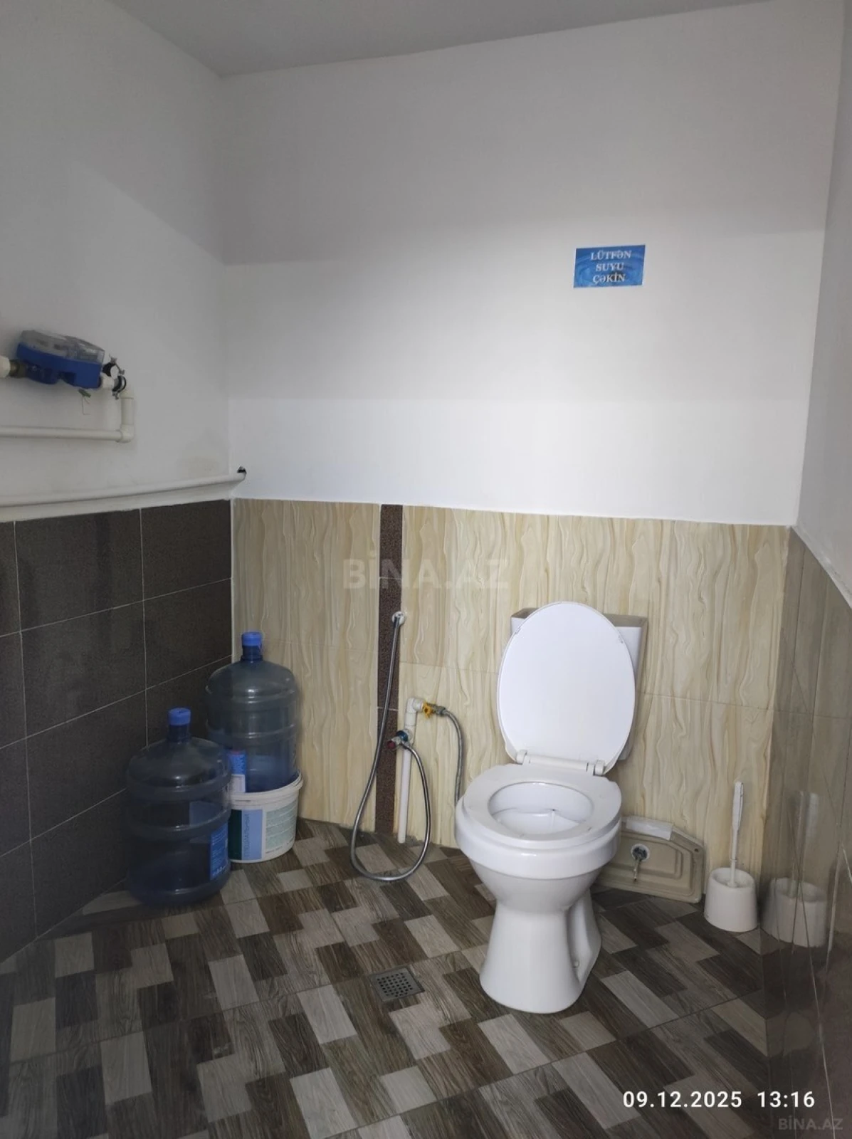 Kirayə verilir obyekt 202 m²