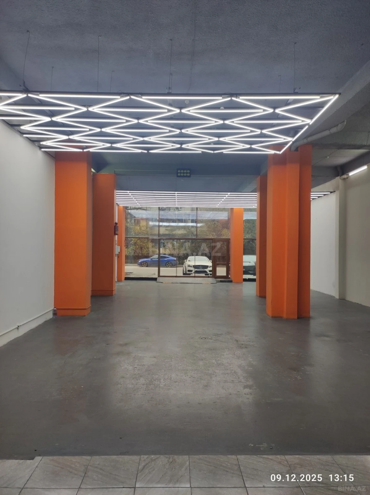 Kirayə verilir obyekt 202 m²