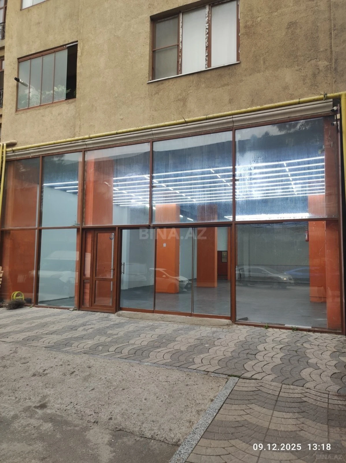 Kirayə verilir obyekt 202 m²