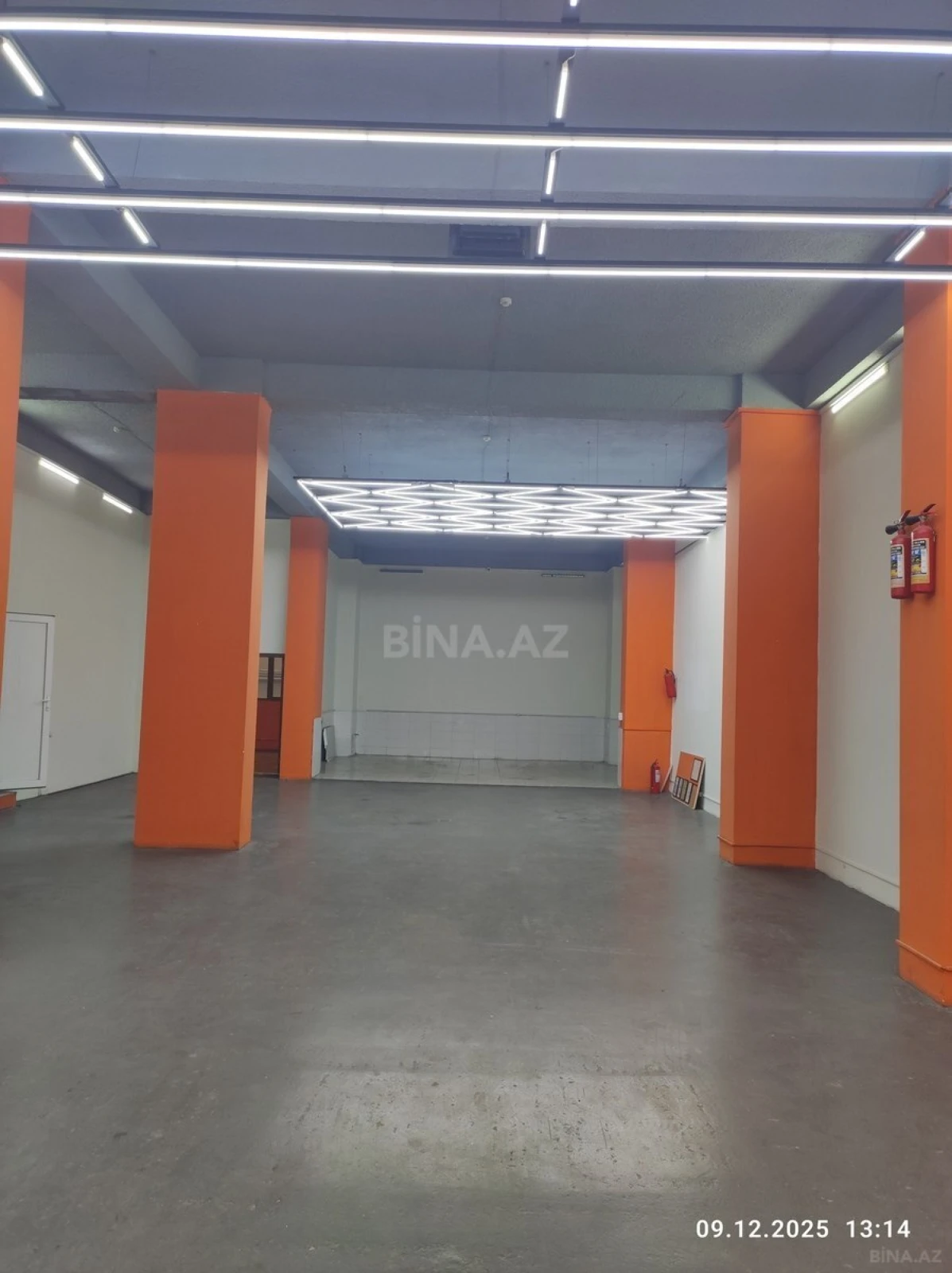 Kirayə verilir obyekt 202 m²