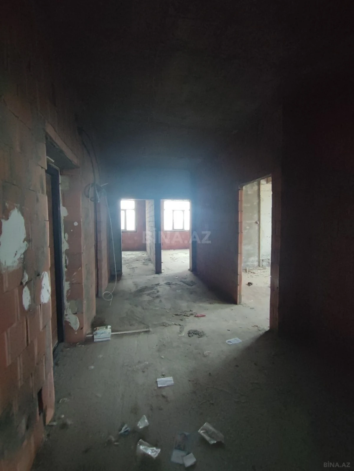 Satılır 3 otaqlı mənzil 128 m²