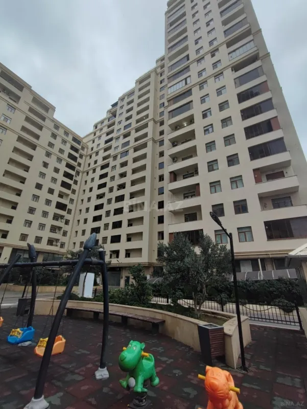 Satılır 3 otaqlı mənzil 128 m²