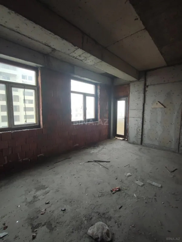 Satılır 3 otaqlı mənzil 128 m²