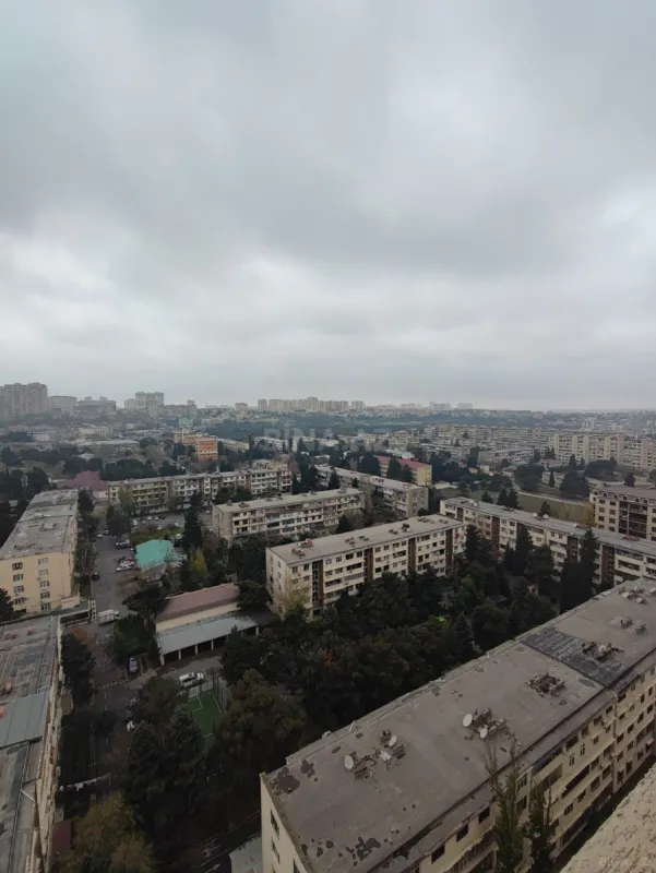 Satılır 3 otaqlı mənzil 128 m²