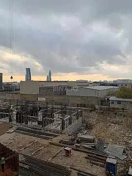 Satılır 1 otaqlı mənzil 53.4 m²