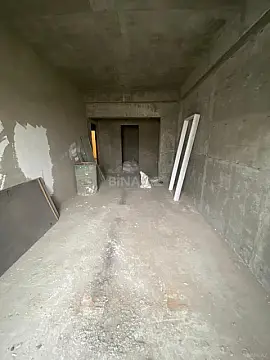 Satılır 4 otaqlı mənzil 147 m²