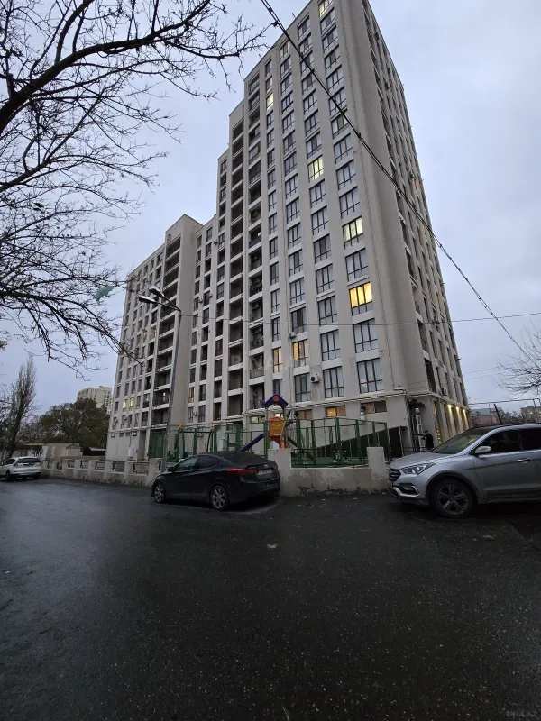 Satılır 2 otaqlı mənzil 55 m²