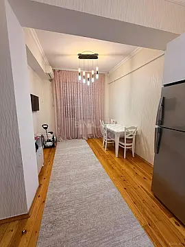 Satılır 2 otaqlı mənzil 90 m²