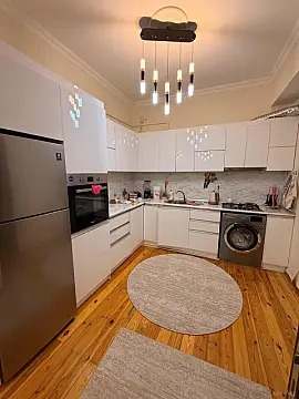 Satılır 2 otaqlı mənzil 90 m²