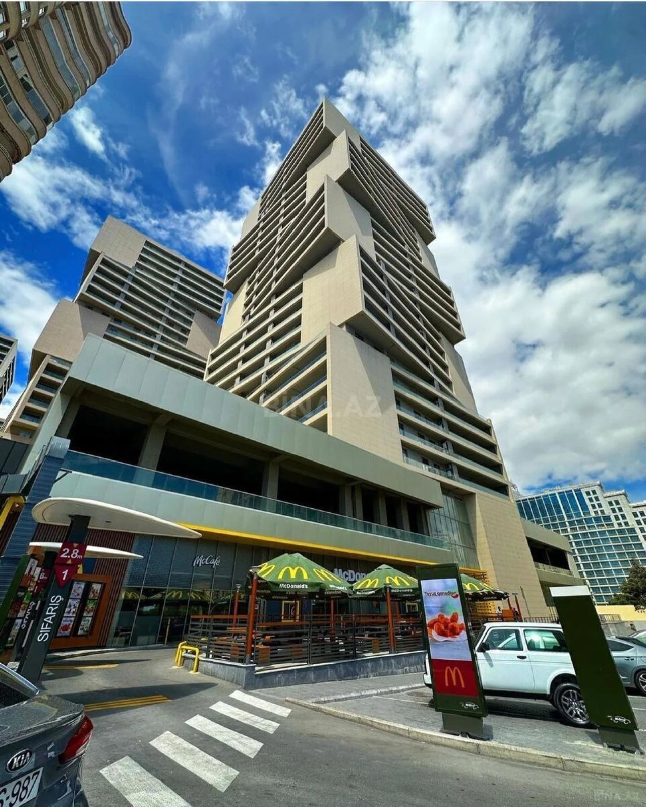 Satılır 2 otaqlı mənzil 65 m²