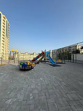 Satılır 3 otaqlı mənzil 119 m²