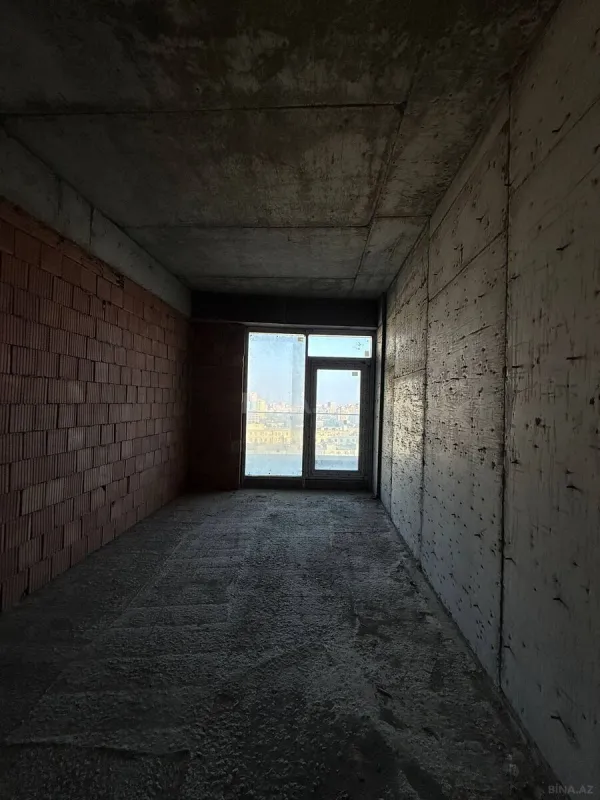 Satılır 3 otaqlı mənzil 119 m²