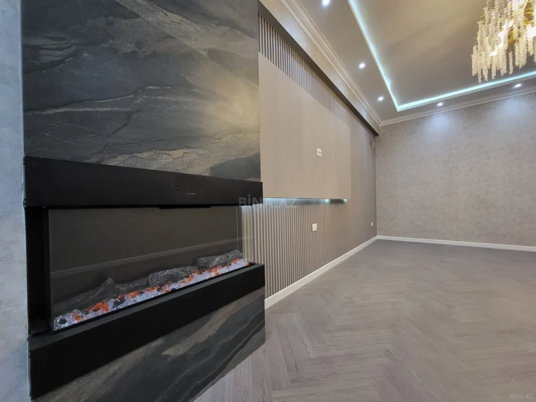 Satılır 3 otaqlı mənzil 137 m²