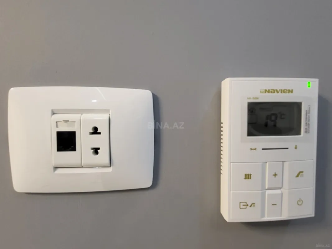 Satılır 3 otaqlı mənzil 137 m²