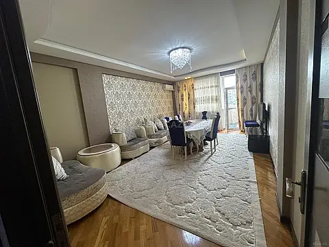 Satılır 3 otaqlı mənzil 130 m²