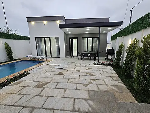 Satılır 4 otaqlı həyət evi 110 m²