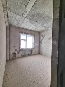 Satılır 4 otaqlı mənzil 180 m²