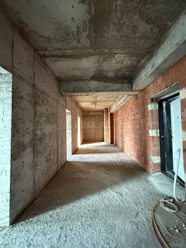 Satılır 3 otaqlı mənzil 123 m²