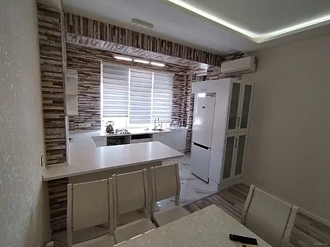 Satılır 2 otaqlı mənzil 70 m²