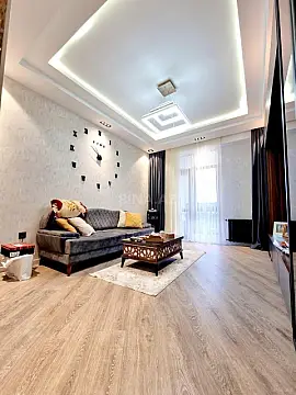 Satılır 3 otaqlı mənzil 100 m² — Bakı 3 otaq 100.00 m²
